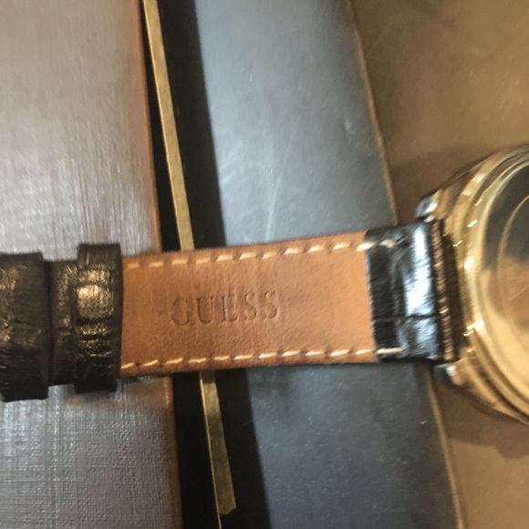 Watch - Picture 8 of 8